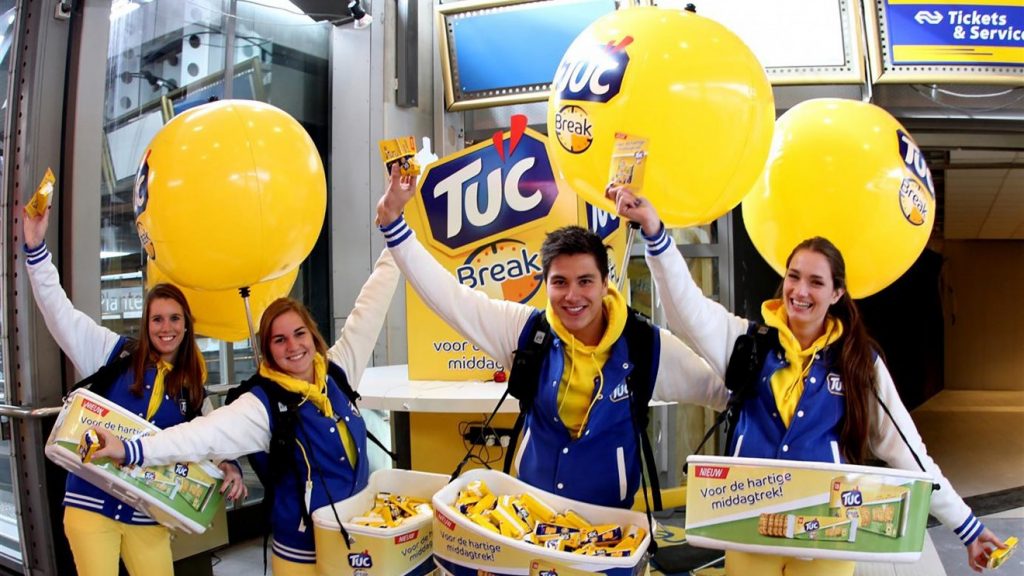 looppakken inflatable publi air promowalkers