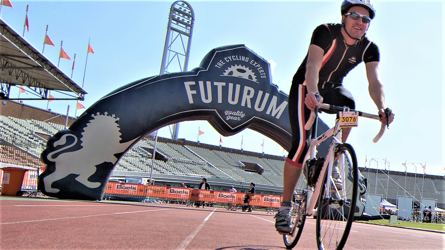 Opblaasbare boog - Publi air start en finish bogen inflatable arch Futurum