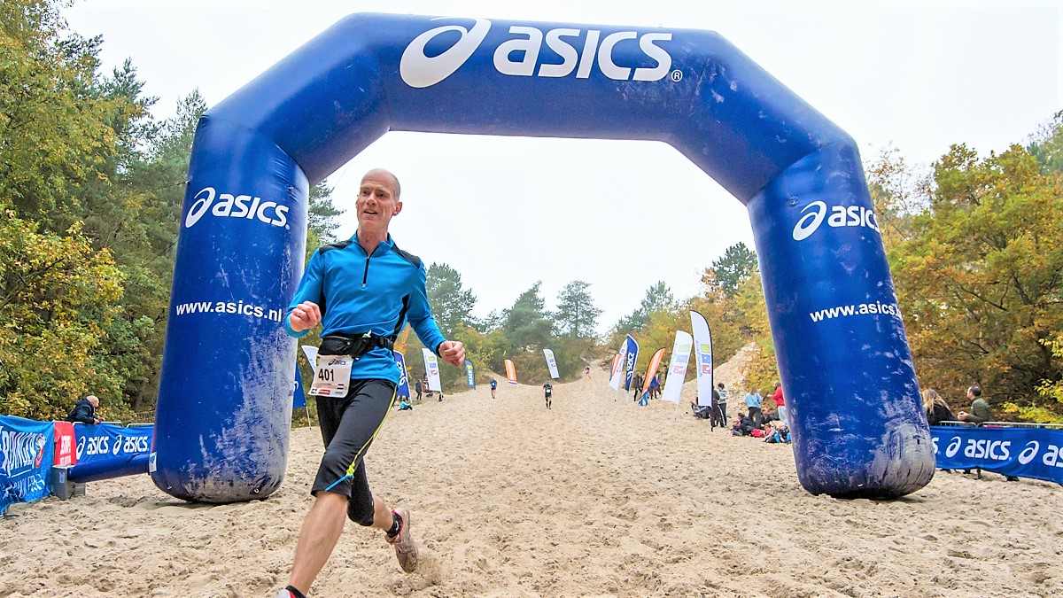 Opblaasbare boog - Publiair voor Asics start boog sport evenement inflatable arch sports event