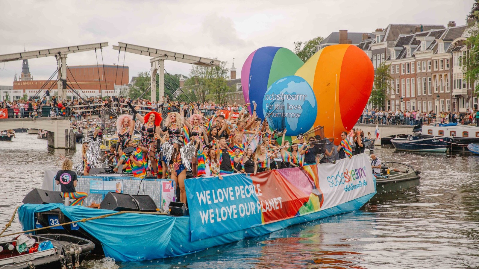 fd0199d6-143d-4b21-9ad3-2e7d09544548