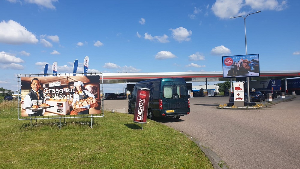Reclame tankstations publi air