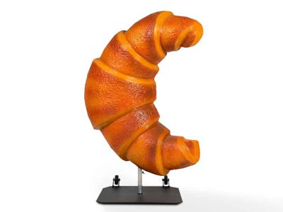 Solid croissant als 3D stoepbord