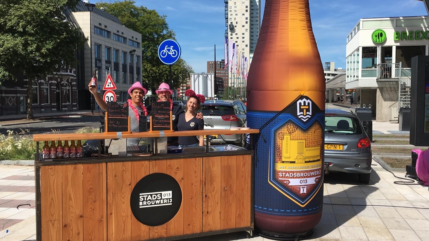 opblaasbare bierfles - Standsbrouwerij buitenbar